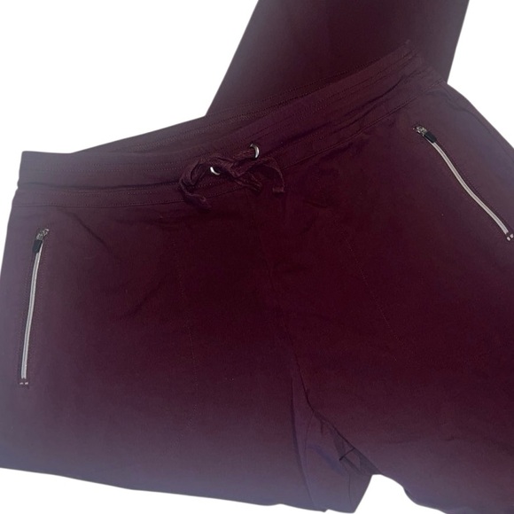 Chico's Weekends Maroon Pull On Drawstring Casual Pants Size 6 - Picture 1 of 9